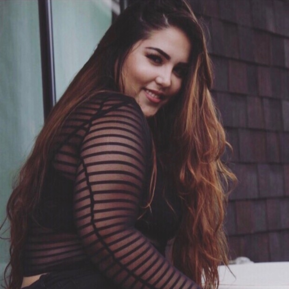 Meet your Posher, Reyna